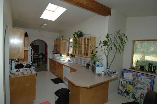 fa692583e9d02190c9f364ae6defed7d at 1644 Evelyn Street, Lynn Valley, North Vancouver