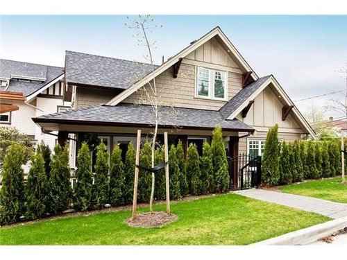 b68cf909c1fd3da77642b332340fa759 at 3375 Chesterfield Avenue, Upper Lonsdale, North Vancouver