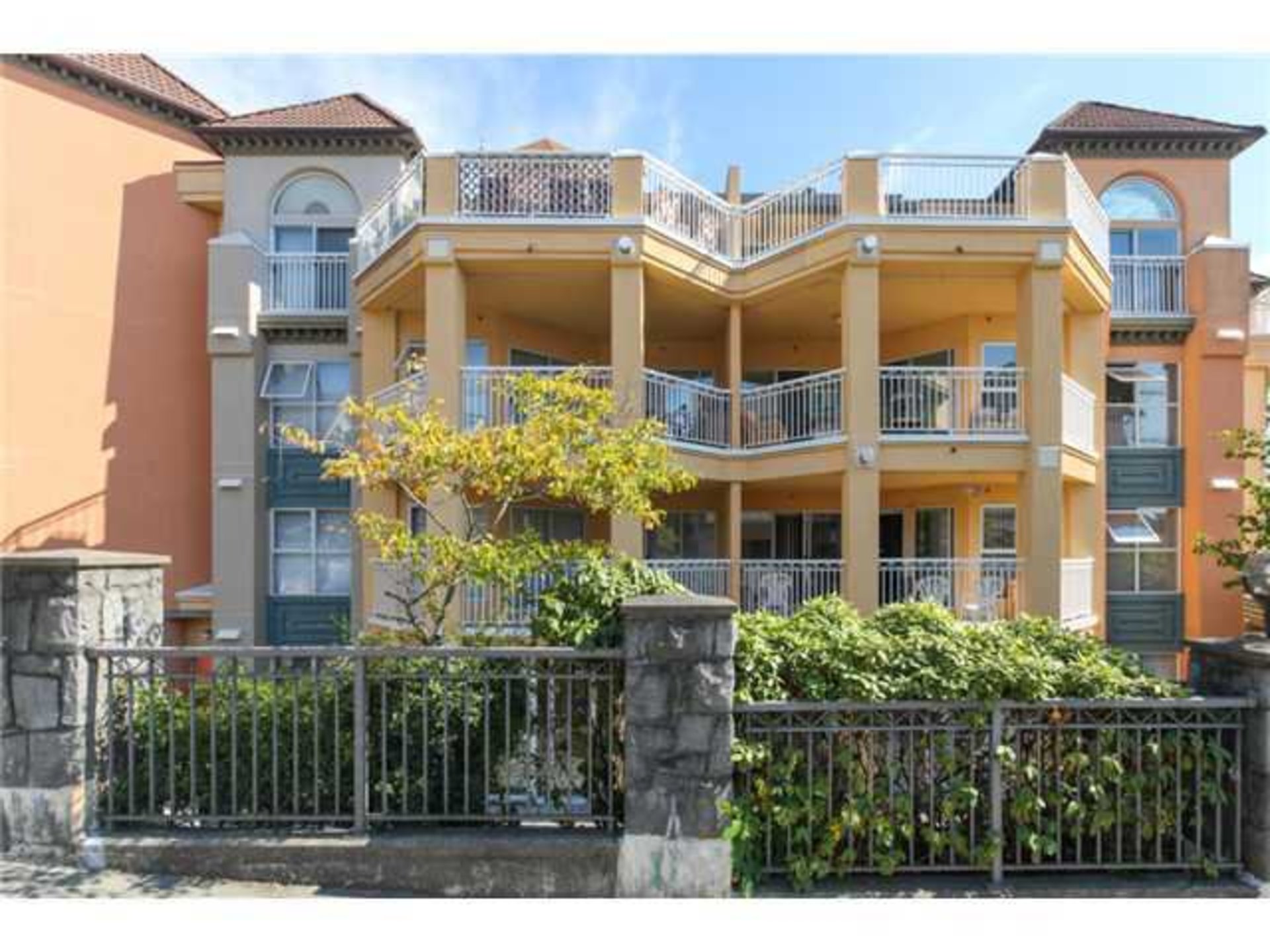 310 - 1128 Sixth Avenue, West End NW, New Westminster photo 1