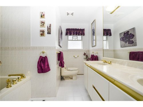 d9a67d058740fddf5e300c6af2268f02 at 1285 E 16th Street, Westlynn, North Vancouver