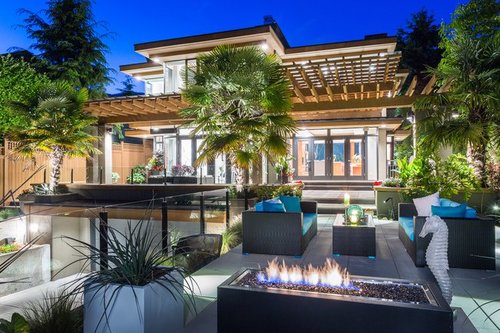 bffc95635e7563a091274503bf53fec9 at 2525 Bellevue Avenue, Dundarave, West Vancouver