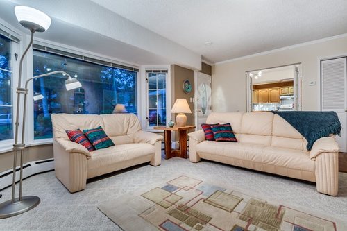 6cdd4d43e1ae63fe15e4e85e6b981a72 at 4644 Glenwood Avenue, Canyon Heights NV, North Vancouver