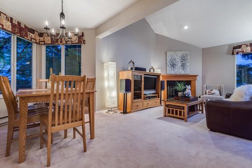 fe2d1a83d67ea3ae78c11557d7bb1bb9 at 1247 Mill Street, Lynn Valley, North Vancouver