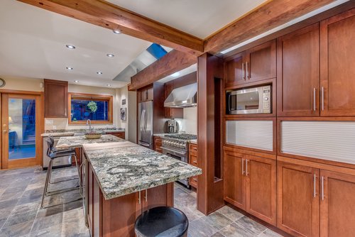 b18cc9fb51626943766ce6ea939ae3a4 at 402 E 5th Street, Lower Lonsdale, North Vancouver