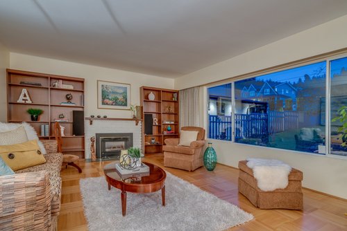 b87f2e8fcb650bfda43eb9b468ef162e at 3737 Calder Avenue, Upper Lonsdale, North Vancouver