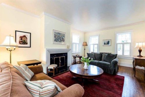 605eaf7dc4f87bacd96b4e4590546af3 at 154 E Windsor Road, Upper Lonsdale, North Vancouver