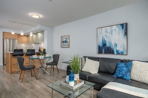 9dbdf8bd32ca05a54101947365acb46d at 111 - 221 E 3rd Street, Lower Lonsdale, North Vancouver