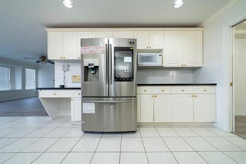 262486378-20 at 6439 Brantford, Upper Deer Lake, Burnaby South