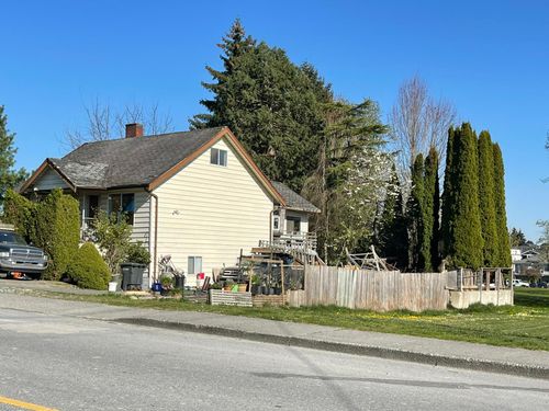 photo-2021-04-18-17-03-28 at 7310 14th Avenue, Edmonds BE, Burnaby East