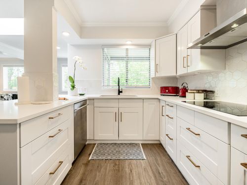 2551-belloc-st-north-vancouver-bc-v7h-1h9-canada-008-017-kitchen-mls_size at 2551 Belloc Street, Blueridge NV, North Vancouver 2551-belloc-st-north-vancouver-bc-v7h-1h9-canada-008-017-kitchen-mls_size at 2551 Belloc Street, Blueridge NV, North Vancouver