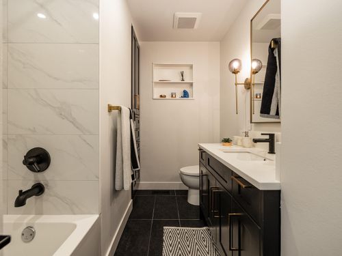 2551-belloc-st-north-vancouver-bc-v7h-1h9-canada-026-004-bathroom-mls_size at 2551 Belloc Street, Blueridge NV, North Vancouver 2551-belloc-st-north-vancouver-bc-v7h-1h9-canada-026-004-bathroom-mls_size at 2551 Belloc Street, Blueridge NV, North Vancouver