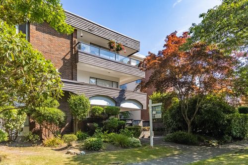 2275-w-40th-ave-204-vancouver-large-001-015-exterior-front-1500x1000-72dpi at 204 - 2275 W 40th Avenue, Kerrisdale, Vancouver West