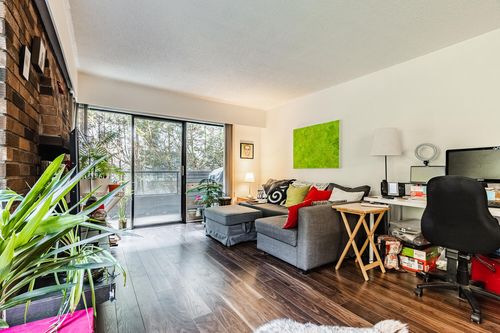 2275-w-40th-ave-204-vancouver-large-005-002-living-room-1500x1000-72dpi at 204 - 2275 W 40th Avenue, Kerrisdale, Vancouver West