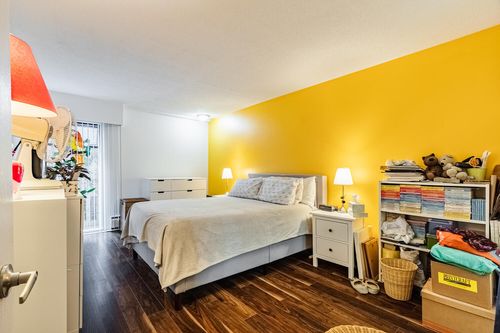 2275-w-40th-ave-204-vancouver-large-011-007-bedroom-1500x1000-72dpi at 204 - 2275 W 40th Avenue, Kerrisdale, Vancouver West