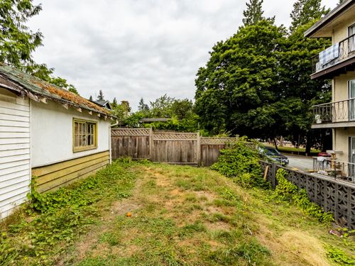 341-hospital-st-new-westminster-bc-v3l-3l5-canada-018-019-yard-mls_size at 341 Hospital Street, Sapperton, New Westminster