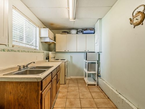 9332-monkland-pl-surrey-bc-v3v-6m4-canada-019-015-kitchen-mls_size at 9332 Monkland Place, Bear Creek Green Timbers, Surrey 9332-monkland-pl-surrey-bc-v3v-6m4-canada-019-015-kitchen-mls_size at 9332 Monkland Place, Bear Creek Green Timbers, Surrey