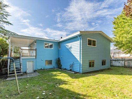 9332-monkland-pl-surrey-bc-v3v-6m4-canada-020-019-exterior-back-mls_size at 9332 Monkland Place, Bear Creek Green Timbers, Surrey 9332-monkland-pl-surrey-bc-v3v-6m4-canada-020-019-exterior-back-mls_size at 9332 Monkland Place, Bear Creek Green Timbers, Surrey