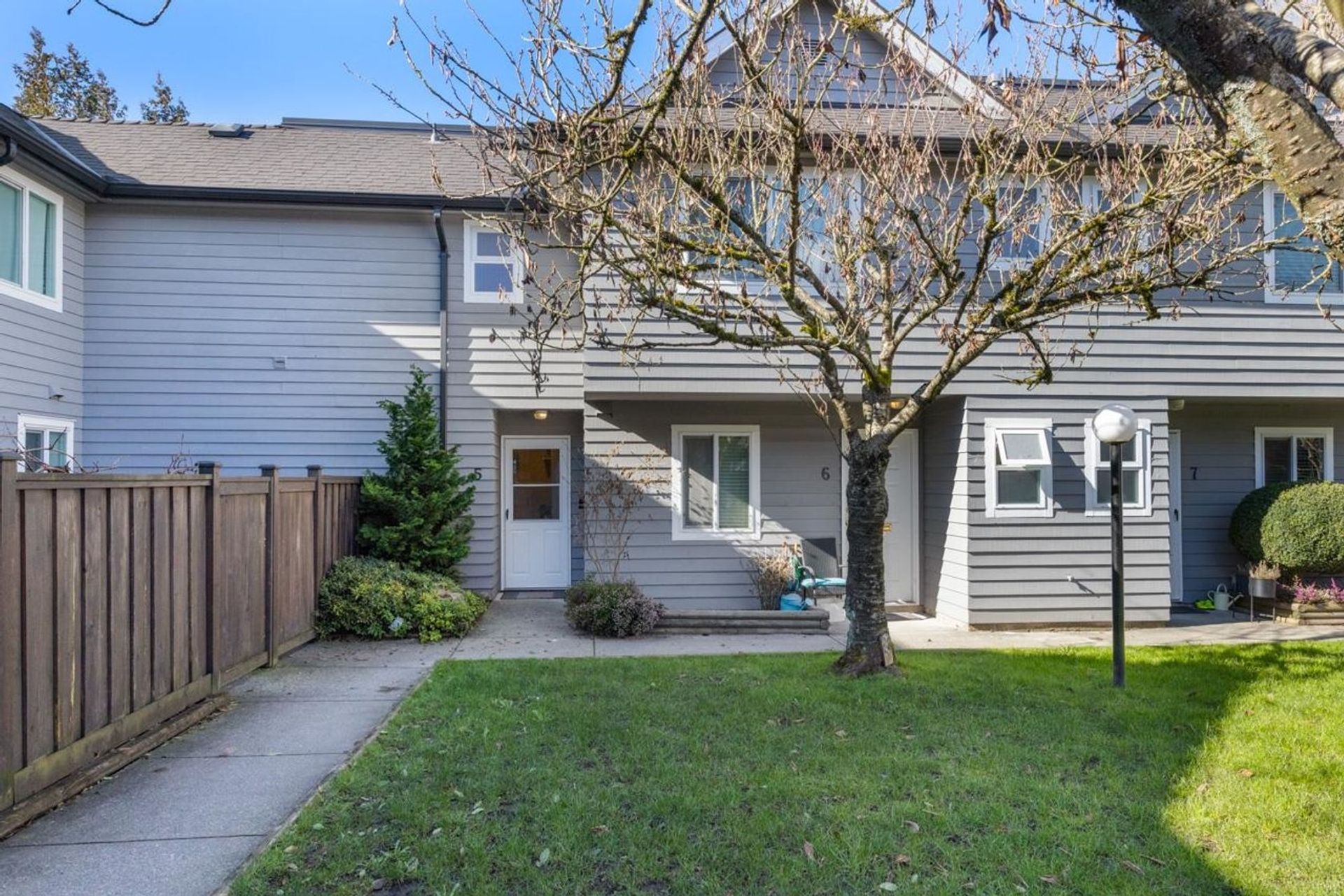 5 - 1255 E 15th Avenue, Mount Pleasant VE, Vancouver East  by Exponential Real Estate Professionals 5 - 1255 E 15th Avenue, Mount Pleasant VE, Vancouver East