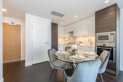 4458-beresford-street-metrotown-burnaby-south-03 at 1602 - 4458 Beresford Street, Metrotown, Burnaby South