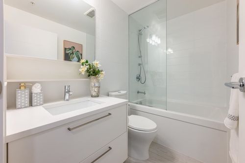 4458-beresford-street-metrotown-burnaby-south-04 at 1602 - 4458 Beresford Street, Metrotown, Burnaby South