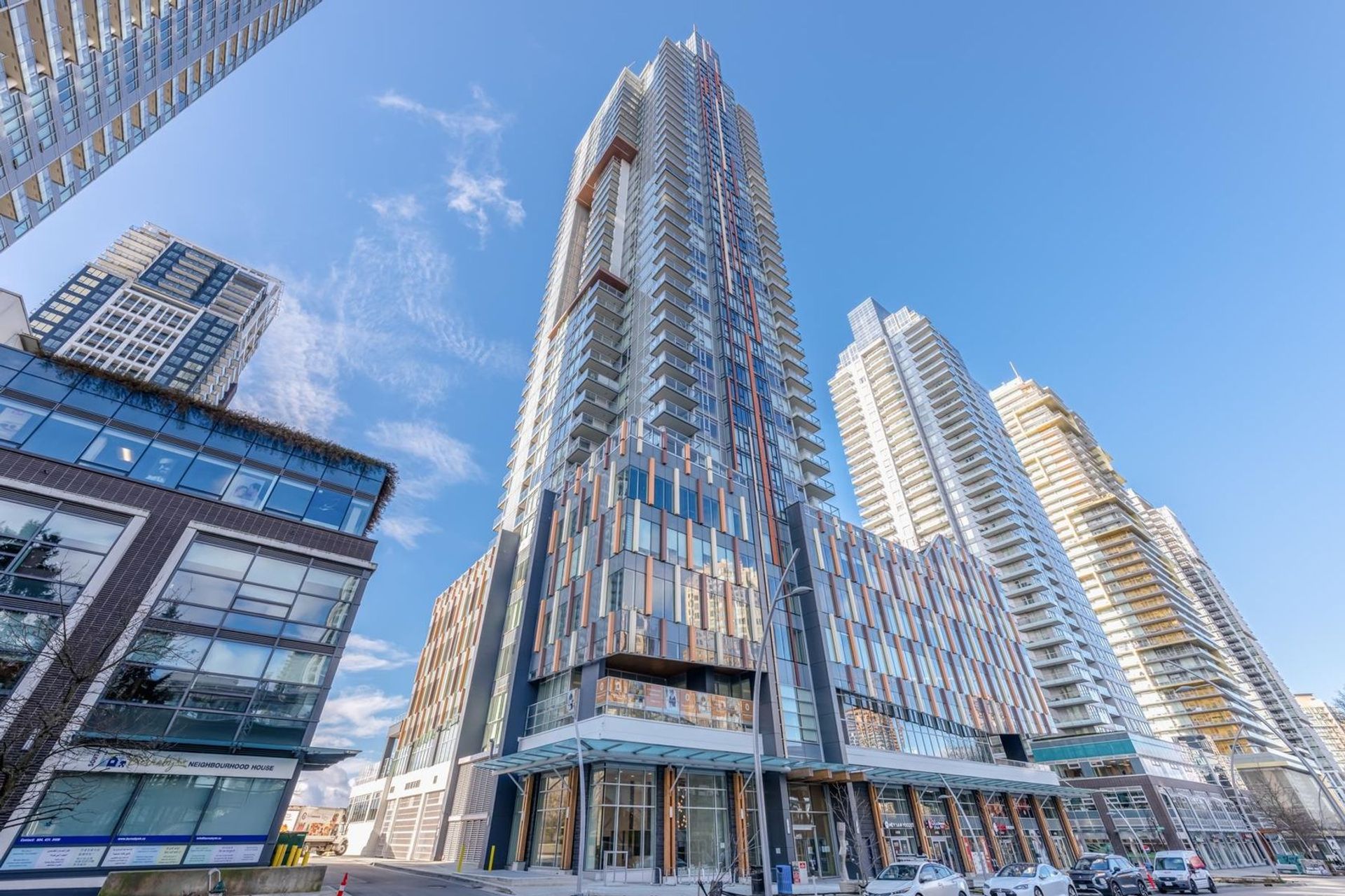 1602 - 4458 Beresford Street, Metrotown, Burnaby South  by Exponential Real Estate Professionals 1602 - 4458 Beresford Street, Metrotown, Burnaby South