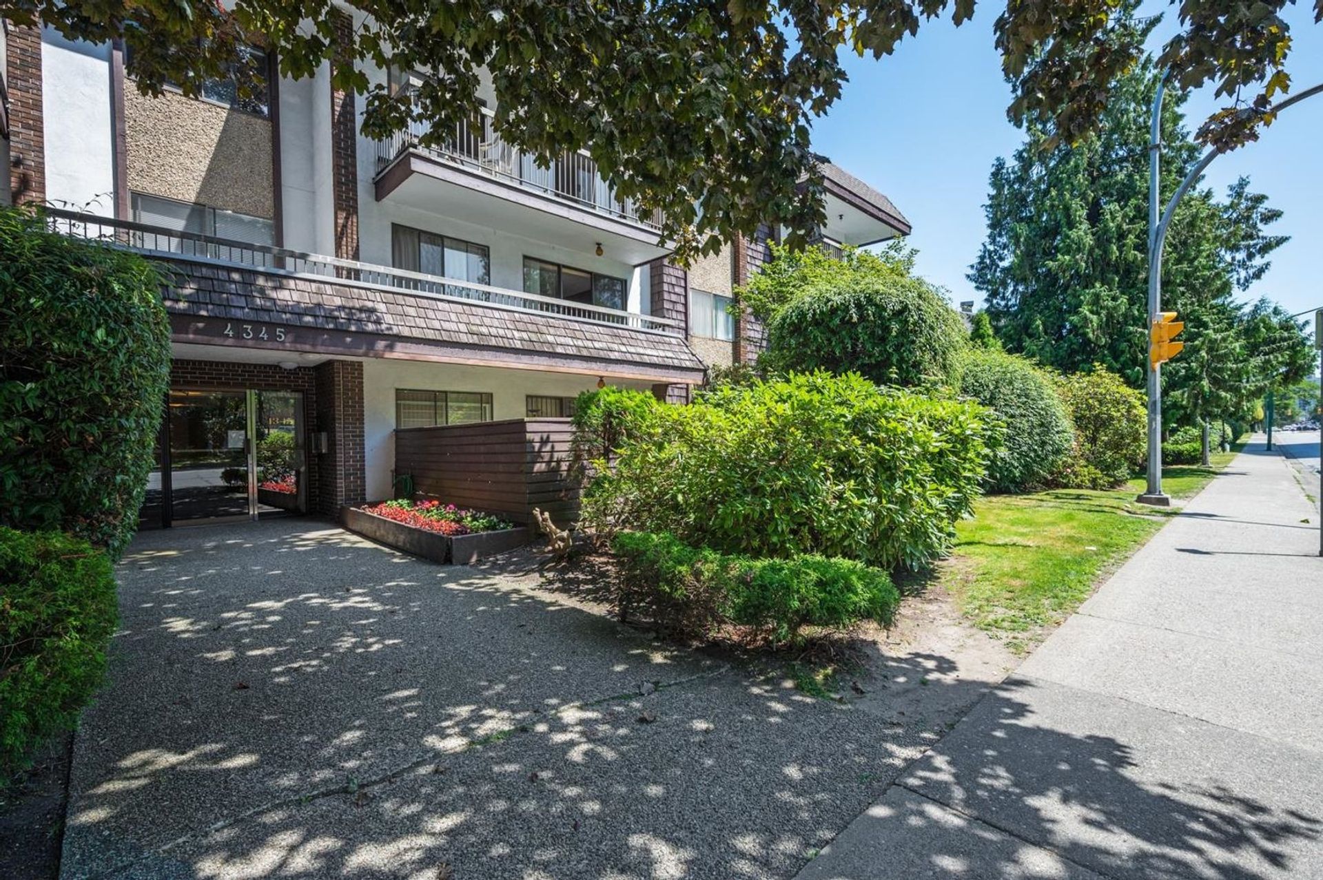 204 - 4345 Grange Street, Central Park BS, Burnaby South  by Exponential Real Estate Professionals 204 - 4345 Grange Street, Central Park BS, Burnaby South