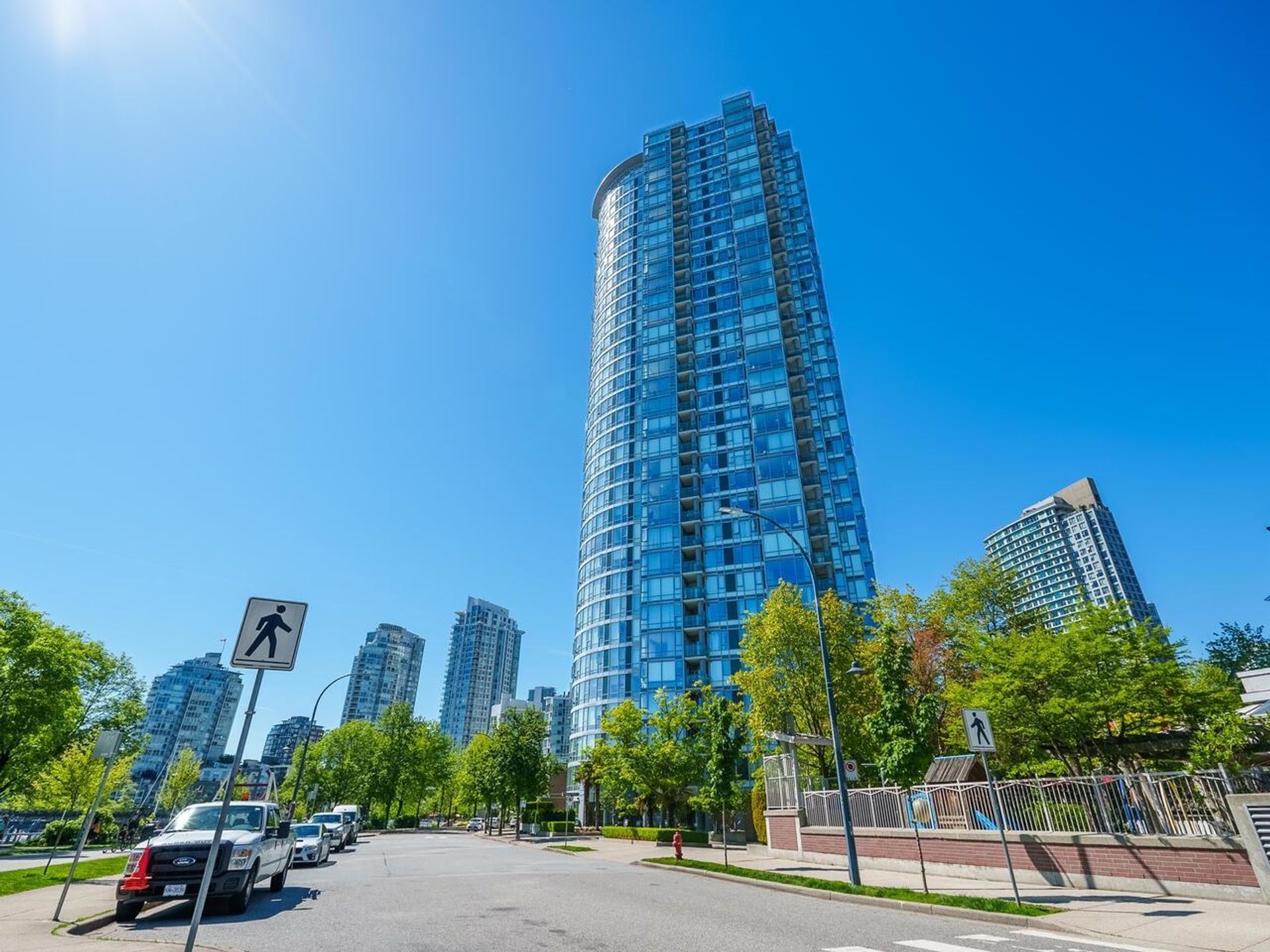 2102 - 1033 Marinaside Crescent, Yaletown, Vancouver West  by Exponential Real Estate Professionals 2102 - 1033 Marinaside Crescent, Yaletown, Vancouver West