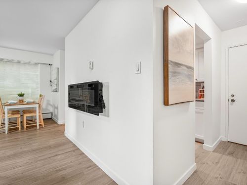 2275-w-40th-avenue-kerrisdale-vancouver-west-05 at 102 - 2275 W 40th Avenue, Kerrisdale, Vancouver West