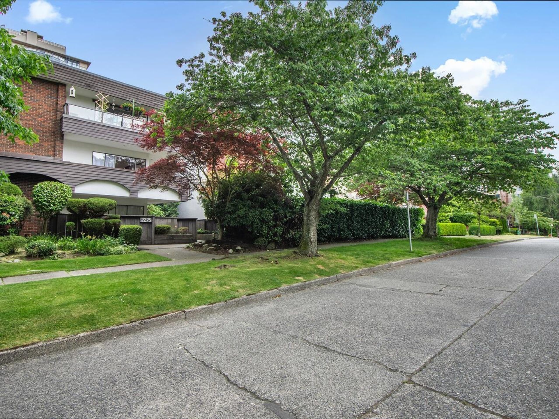 102 - 2275 W 40th Avenue, Kerrisdale, Vancouver West  by Exponential Real Estate Professionals 102 - 2275 W 40th Avenue, Kerrisdale, Vancouver West