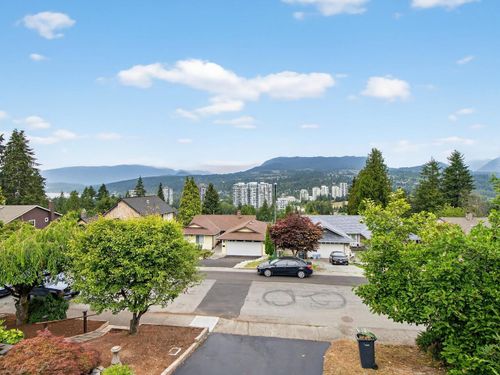 1052-corona-crescent-chineside-coquitlam-09 at 1052 Corona Crescent, Chineside, Coquitlam
