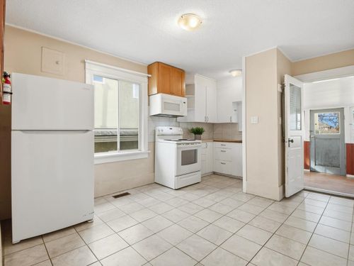 2437-e-22nd-avenue-renfrew-heights-vancouver-east-03 at 2437 E 22nd Avenue, Renfrew Heights, Vancouver East