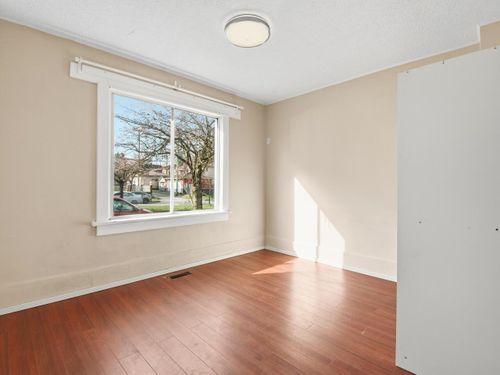 2437-e-22nd-avenue-renfrew-heights-vancouver-east-10 at 2437 E 22nd Avenue, Renfrew Heights, Vancouver East