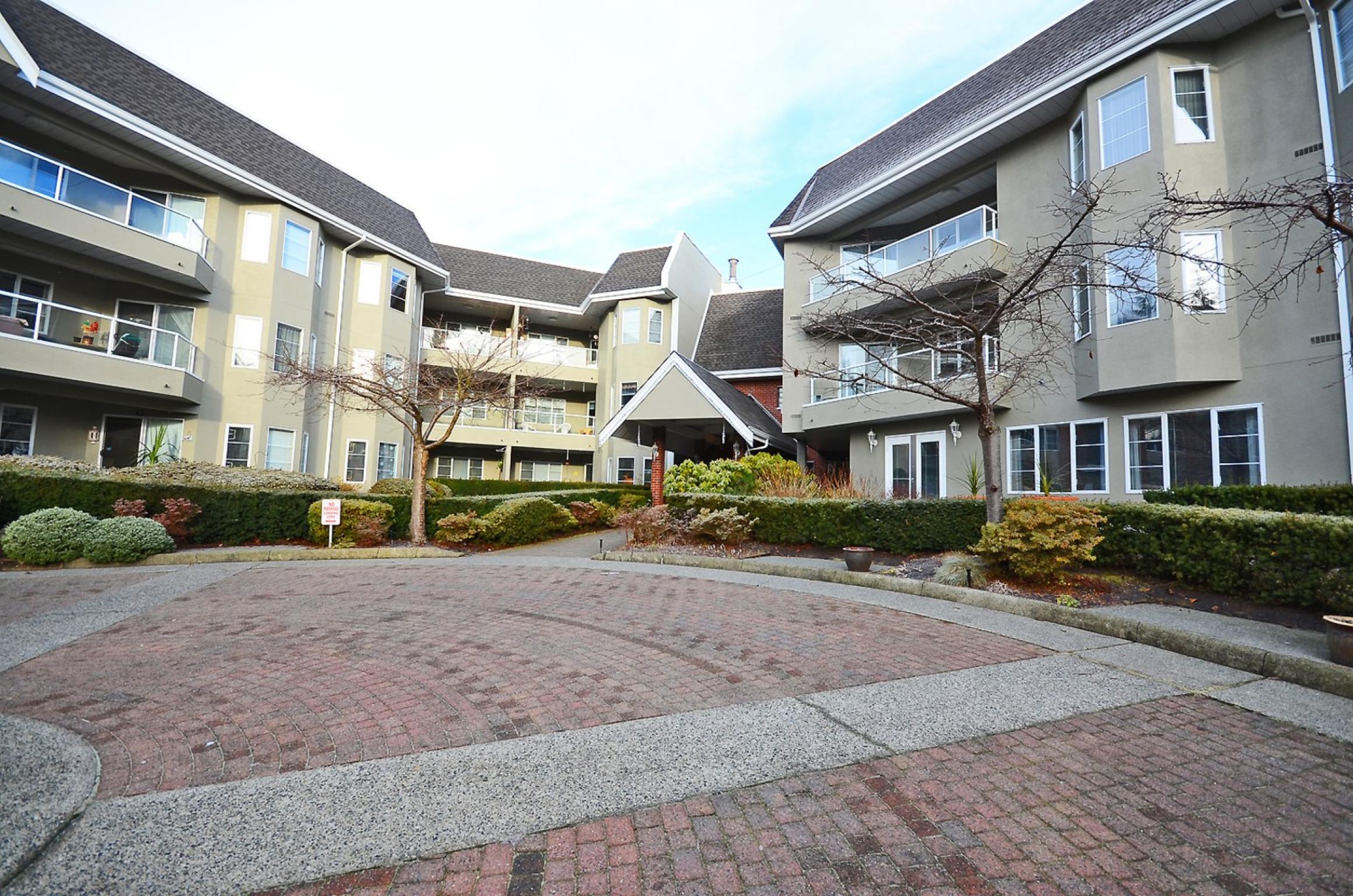 214 - 2020 Cedar Village Crescent 2