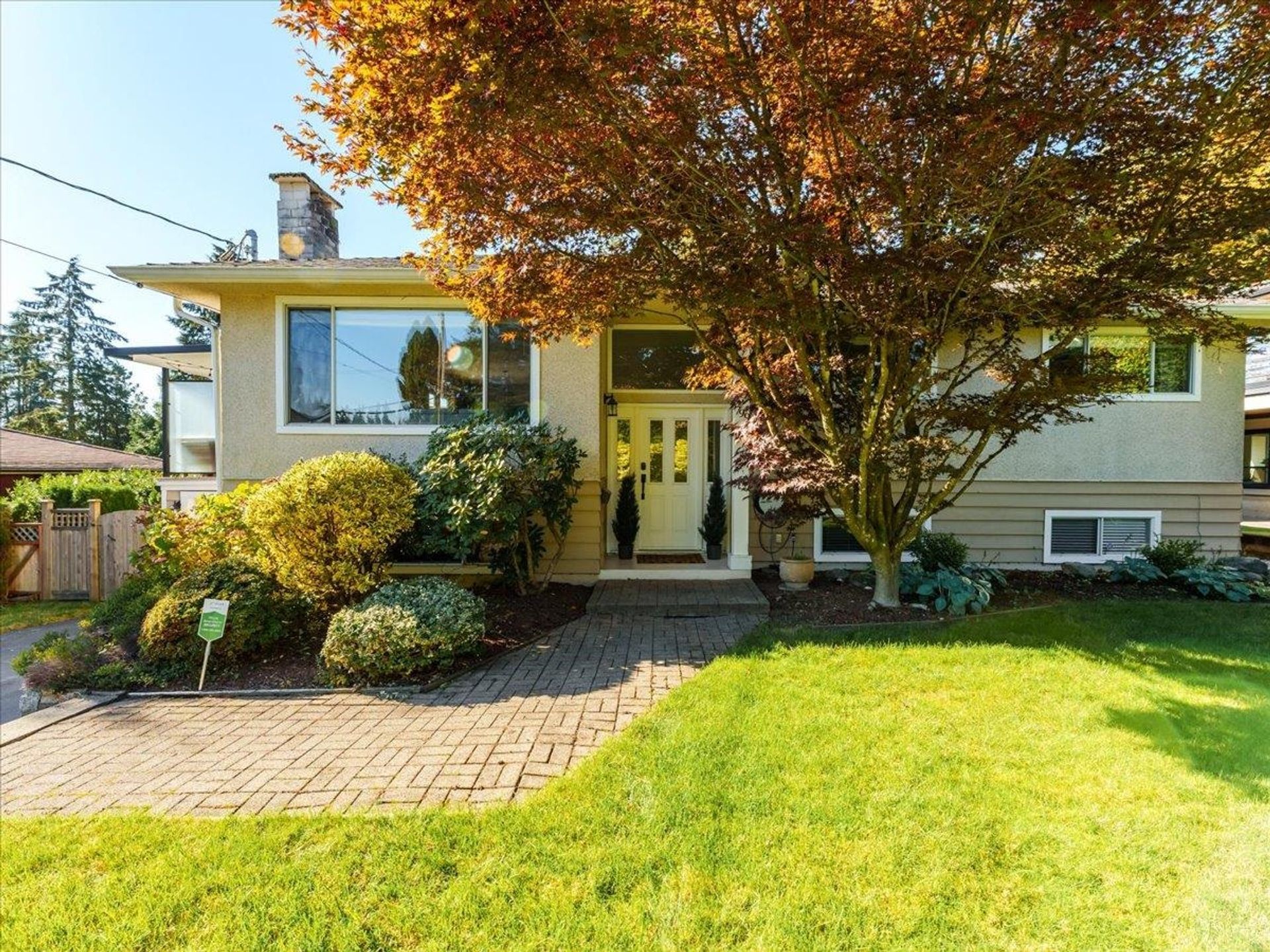 799 Plymouth Drive, Windsor Park NV, North Vancouver  by Stiles Real Estate 799 Plymouth Drive, Windsor Park NV, North Vancouver