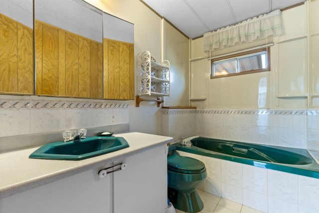 19702-poplar-drive-central-meadows-pitt-meadows-17 at 19702 Poplar Drive, Central Meadows, Pitt Meadows 19702-poplar-drive-central-meadows-pitt-meadows-17 at 19702 Poplar Drive, Central Meadows, Pitt Meadows