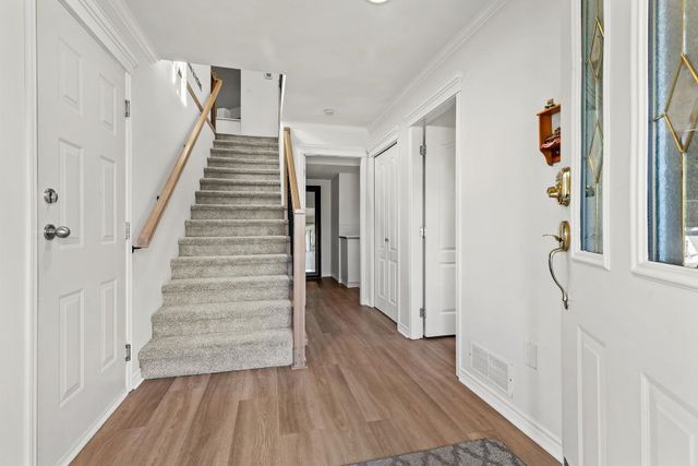 35688-ledgeview-drive-abbotsford-east-abbotsford-05 at 35688 Ledgeview Drive, Abbotsford East, Abbotsford 35688-ledgeview-drive-abbotsford-east-abbotsford-05 at 35688 Ledgeview Drive, Abbotsford East, Abbotsford