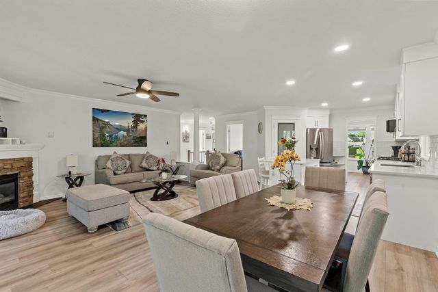 35688-ledgeview-drive-abbotsford-east-abbotsford-09 at 35688 Ledgeview Drive, Abbotsford East, Abbotsford 35688-ledgeview-drive-abbotsford-east-abbotsford-09 at 35688 Ledgeview Drive, Abbotsford East, Abbotsford