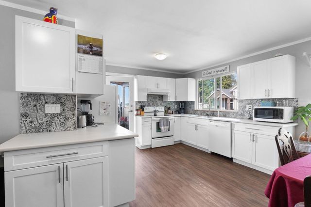 2529-magnolia-crescent-abbotsford-west-abbotsford-13 at 2529 Magnolia Crescent, Abbotsford West, Abbotsford 2529-magnolia-crescent-abbotsford-west-abbotsford-13 at 2529 Magnolia Crescent, Abbotsford West, Abbotsford