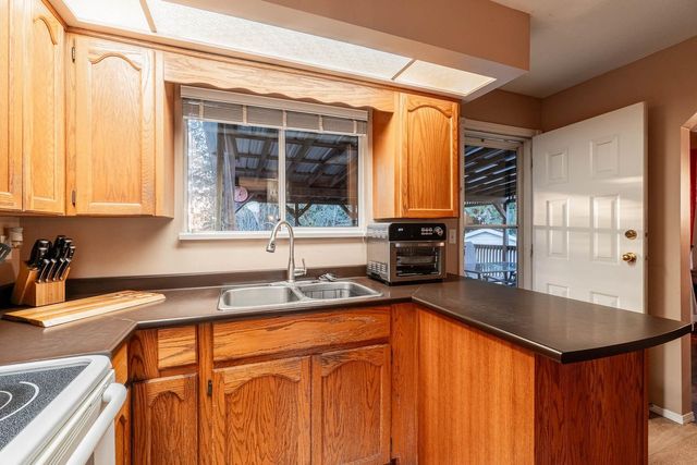 8013-dunsmuir-street-mission-bc-mission-11 at 8013 Dunsmuir Street, Mission BC, Mission 8013-dunsmuir-street-mission-bc-mission-11 at 8013 Dunsmuir Street, Mission BC, Mission