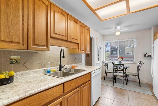 2725-fuller-street-central-abbotsford-abbotsford-15 at 2D - 2725 Fuller Street, Central Abbotsford, Abbotsford