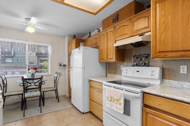 2725-fuller-street-central-abbotsford-abbotsford-16 at 2D - 2725 Fuller Street, Central Abbotsford, Abbotsford 2725-fuller-street-central-abbotsford-abbotsford-16 at 2D - 2725 Fuller Street, Central Abbotsford, Abbotsford