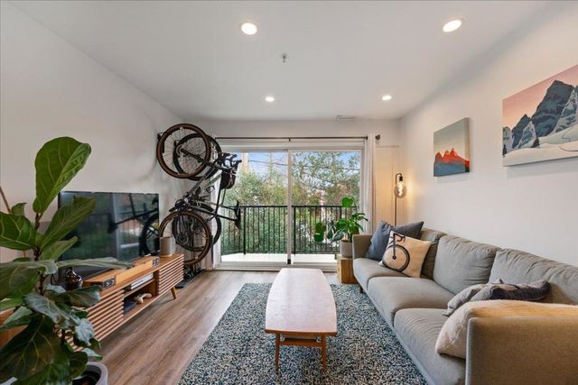 633-w-16th-avenue-fairview-vw-vancouver-west-07 at 207 - 633 W 16th Avenue, Fairview VW, Vancouver West