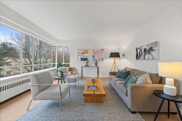 1949-beach-avenue-west-end-vw-vancouver-west-02 at 405 - 1949 Beach Avenue, West End VW, Vancouver West