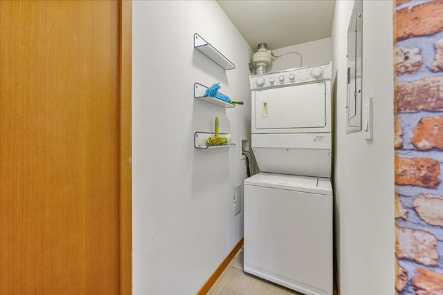 10-renaissance-square-quay-new-westminster-18 at 111 - 10 Renaissance Square, Quay, New Westminster