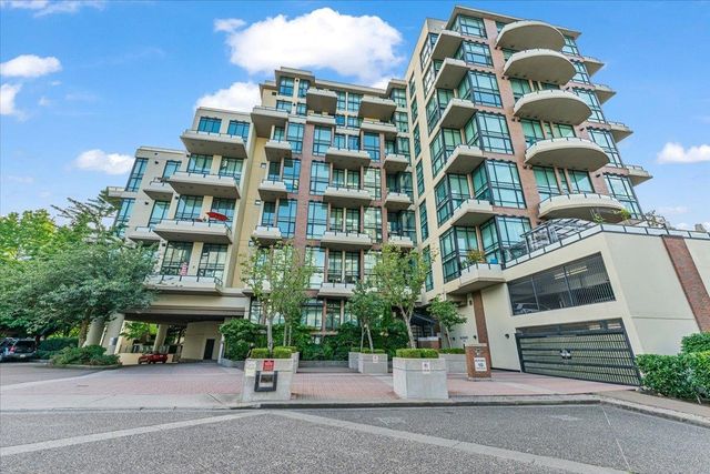 10-renaissance-square-quay-new-westminster-23 at 111 - 10 Renaissance Square, Quay, New Westminster