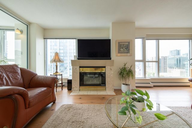 183-keefer-place-downtown-vw-vancouver-west-03 at 2204 - 183 Keefer Place, Downtown VW, Vancouver West 183-keefer-place-downtown-vw-vancouver-west-03 at 2204 - 183 Keefer Place, Downtown VW, Vancouver West