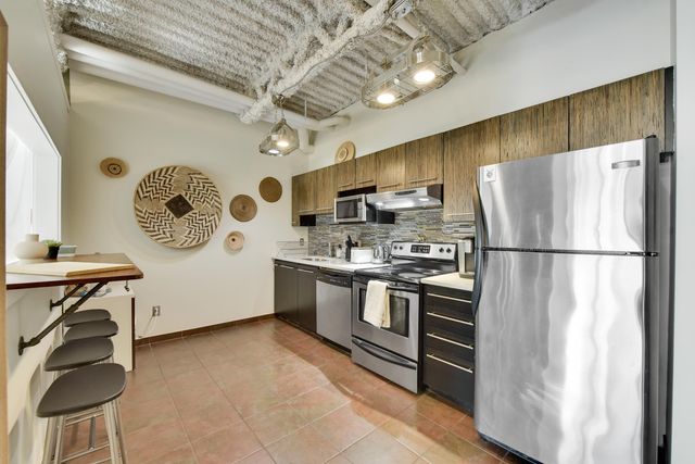 350-e-2nd-avenue-mount-pleasant-ve-vancouver-east-11 at 305 - 350 E 2nd Avenue, Mount Pleasant VE, Vancouver East