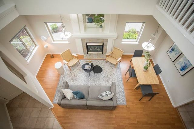 3387-king-george-boulevard-king-george-corridor-south-surrey-white-rock-02 at 7 - 3387 King George Boulevard, King George Corridor, South Surrey White Rock