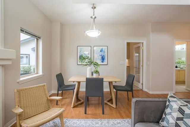 3387-king-george-boulevard-king-george-corridor-south-surrey-white-rock-07 at 7 - 3387 King George Boulevard, King George Corridor, South Surrey White Rock