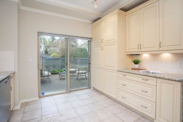 3387-king-george-boulevard-king-george-corridor-south-surrey-white-rock-11 at 7 - 3387 King George Boulevard, King George Corridor, South Surrey White Rock